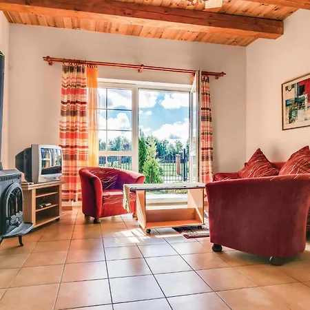 1 Bedroom Beautiful In * Rowy (Pomerania)